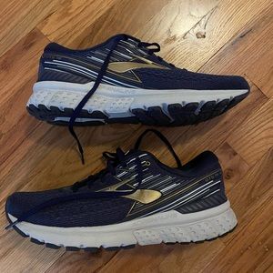 Brooks Adrenaline 19